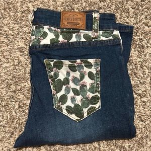 Ranch dressin cactus pocket jeans